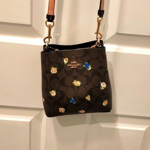 Mini coach crossbody bucket bag